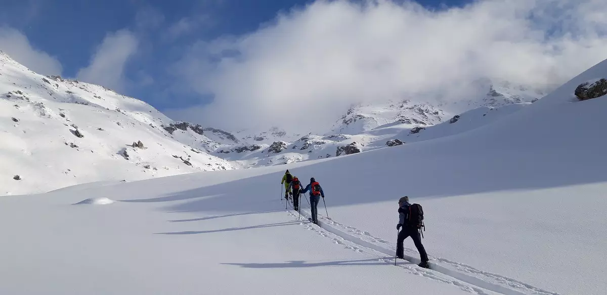Skidurchquerung Tuxer Alpen mit Bergführer